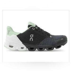 Women’s On Cloudflyer 2.0 Black/White/Mint